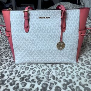 Michael kors handbag with matching wallet